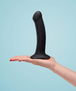 Dildo-Magnum-Preto-Hand