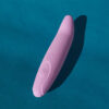 Dona Coelha Popi 01 Dona Coelha Pópi - Vibrador Ponto G em formato de golfinho