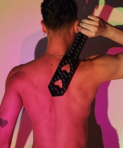 LinhaBDSM PalmatoriasCoracoesVazados03 Dona Coelha Palmatória Rebites - Linha BDSM